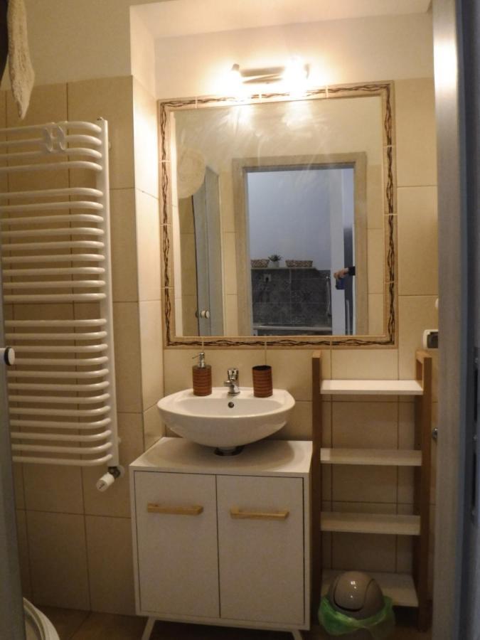 Апартаменты Ayla Flat Краков Экстерьер фото